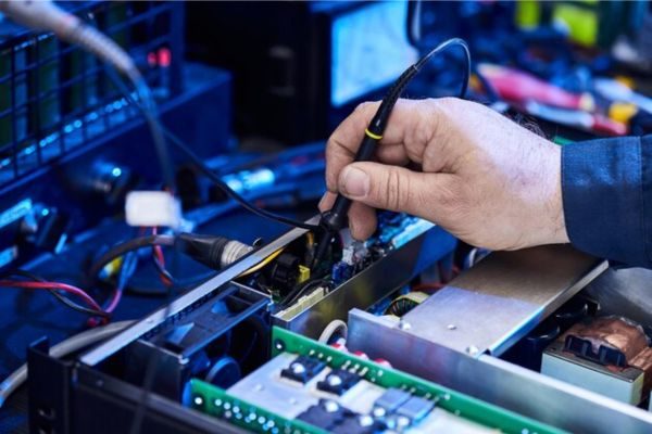 Reparación de hardware en Ávila con DPG
